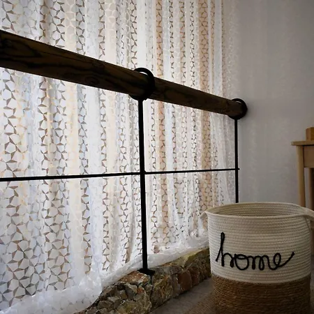 アパート The House On The Rock *